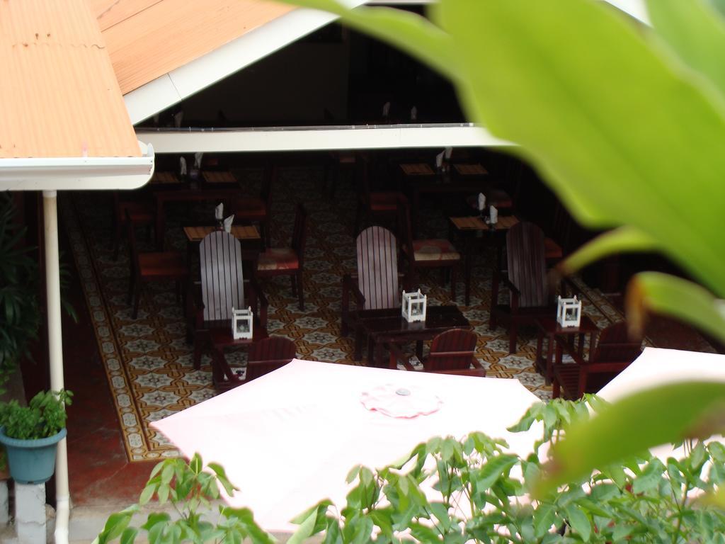 Hotel Liberia Luaran gambar
